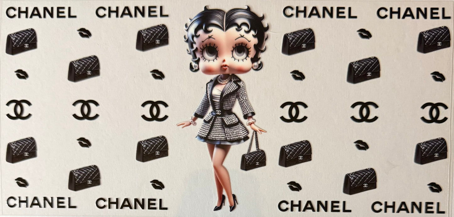 Designer (Chanel / Gucci / Coach)