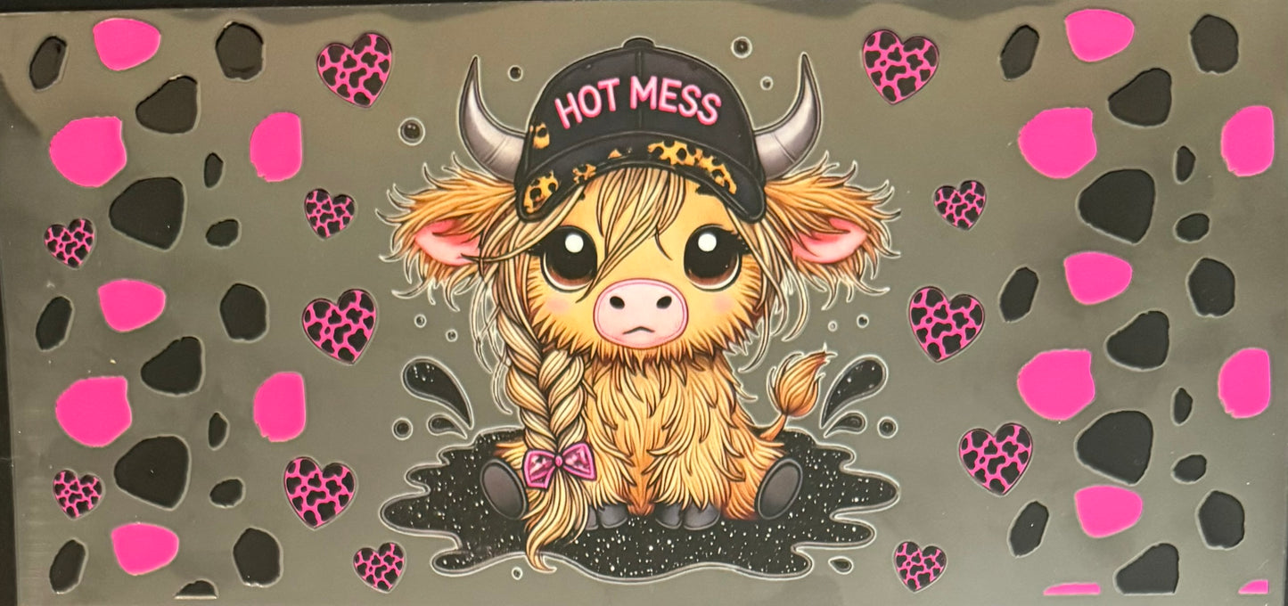 Vaca de las Highlands con margarita