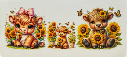 Vaca de las Highlands con margarita