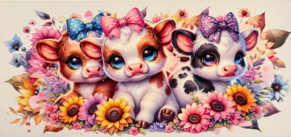 Vaca de las Highlands con margarita